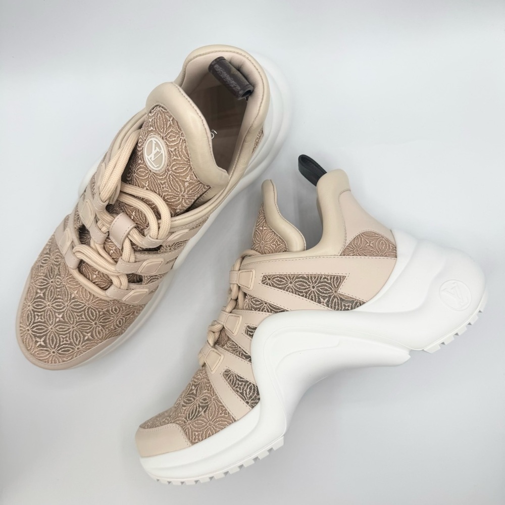NEW Louis Vuitton Archlight Beige Monogram Jacquard Chunky Sole Sneakers Shoes